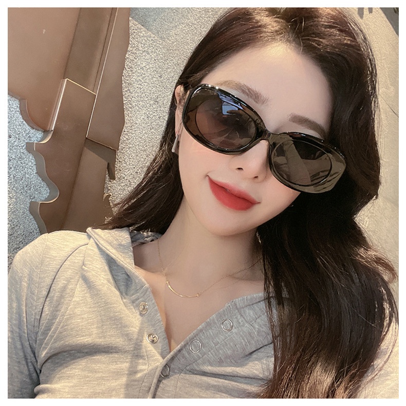 Mới Kính Mát Gọng Oval Thời Trang Dành Cho Nam Và Nữ