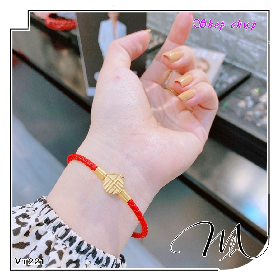 Vòng tay chỉ đỏ Charm kim tiền trường thọ khóa bấm Titan không gỉ - Măng's House VT220