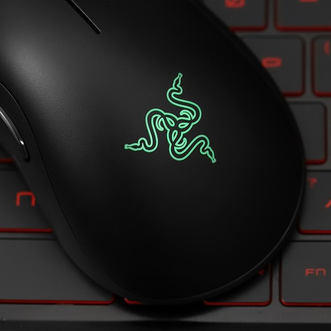 Chuột Có Dây Gaming Razer DeathAdder Essential Đen 6400 DPI - Hàng chính hãng - BH 24 tháng