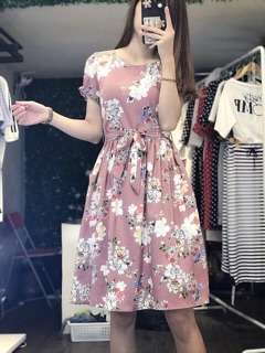 Váy xoè thắt nơ eo