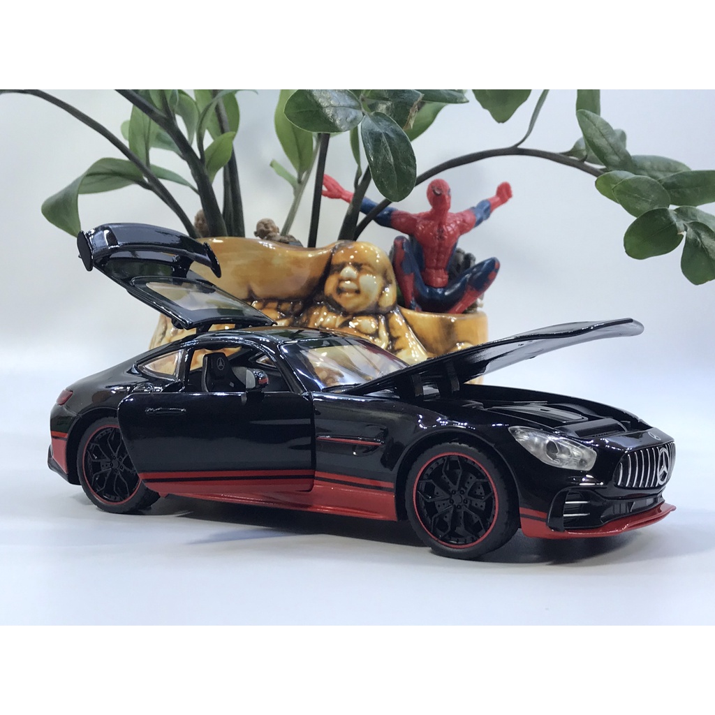 Mô hình xe ô tô Mercedes AMG GT R tỷ lệ 1:24