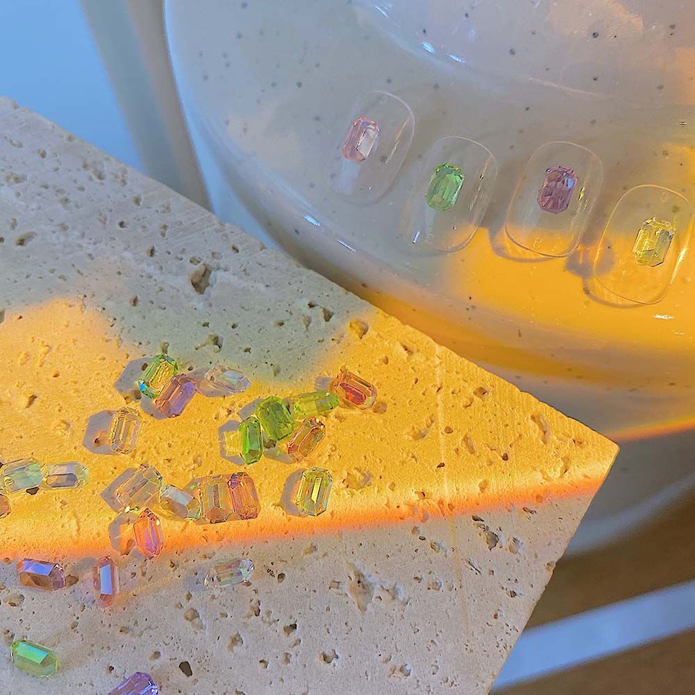 [Hàng mới về] Đá trang trí móng nghệ thuật nhiều màu sắc trong suốt lấp lánh đẹp mắt