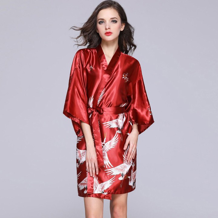 Áo choàng ngủ lụa cao cấp kiểu kimono in hình chim hạt sang trọng với màu đỏ đậm quyến rũ