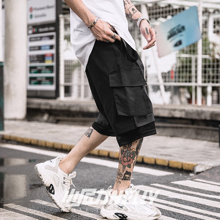 Quần Shorts Unisex Nelly Belt Đen
