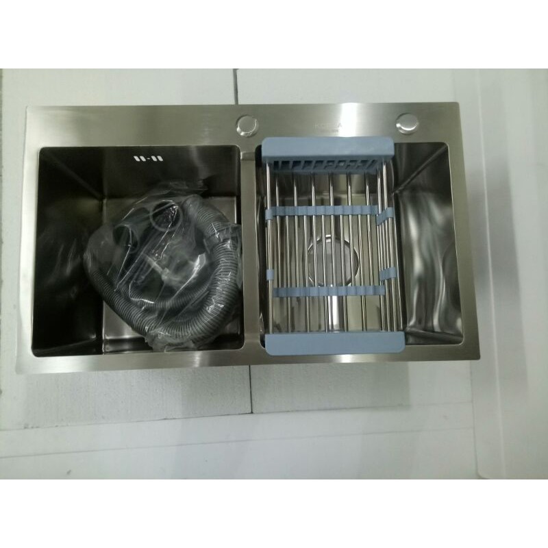 chậu rửa bát đúc nguyên khối korea inox 304 kích thước 70*42*23