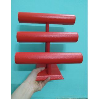 Trụ chữ T da đựng vòng 3 tầng có màu đỏ,trắng,đen hàng đẹp