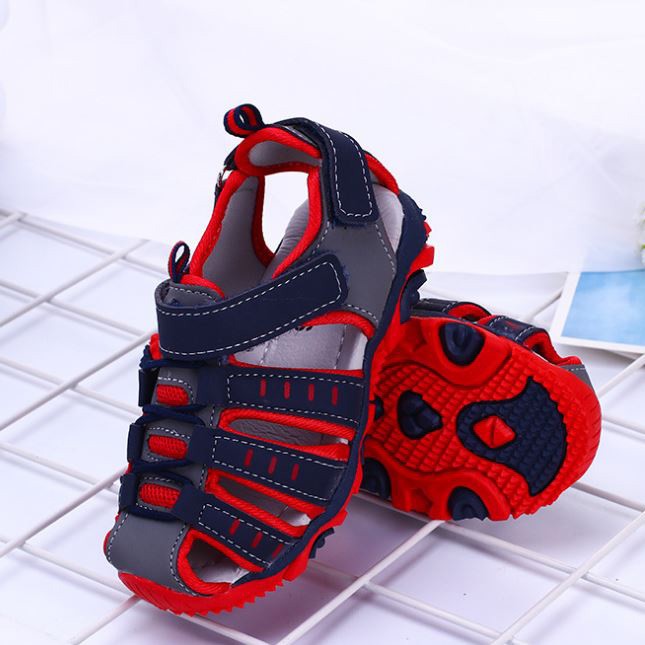 Sandal mũi rọ thề thao màu đỏ nổi bật cho bé trai