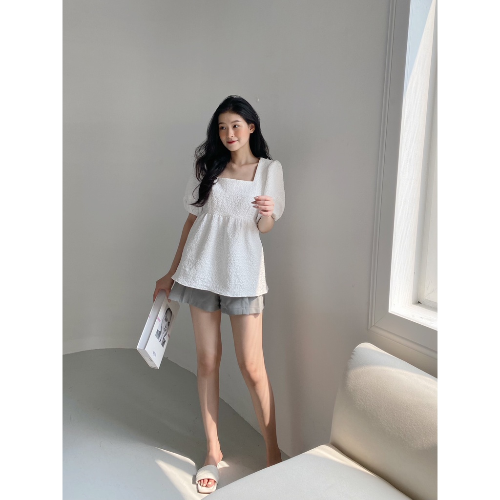 YU CHERRY | Quần short nữ cách điệu hai hàng nút giả Double Button Pleated Short YQ009