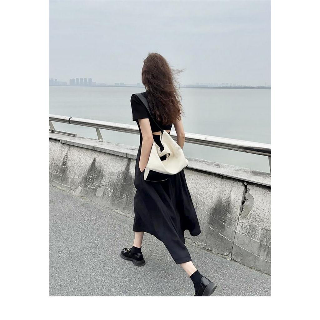 Đầm Dài Cổ Vuông Màu Đen Thời Trang Mùa Hè 63998