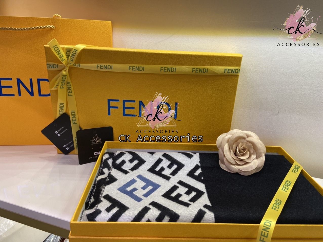 [Rẻ vô địch] [Ảnh thật] Khăn choàng Dạ Đen Nam Nữ Họa tiết F Mắt Mèo FULL BOX SANG TRỌNG ĐẲNG CẤP