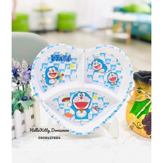 Dĩa trái tim 3 ngăn HelloKitty Doreamon