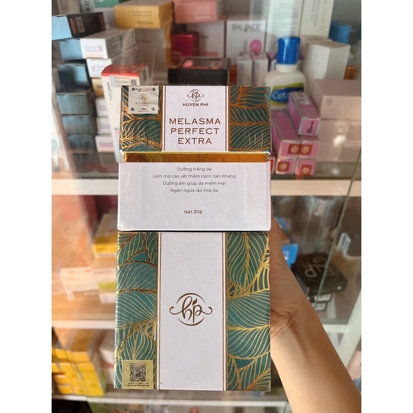 Kem Nám Huyền Phi