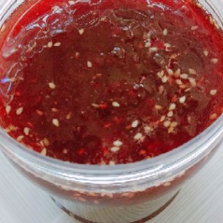 Mứt dâu tây tươi