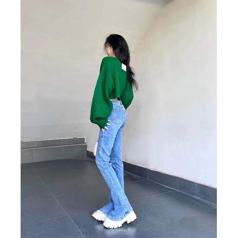 Áo len màu xanh dáng croptop, áo len màu xanh dáng ngắn