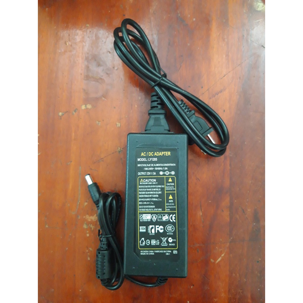 Nguồn Adapter 12V 5A Sony dùng cho bơm mini, điện vào 100V-220V