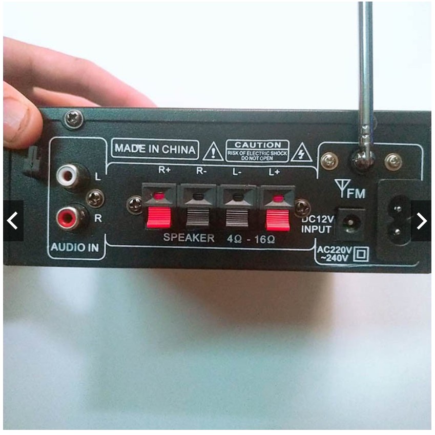 Âm Ly karaoke Bluetooth Amly Xe Hơi 2 MIC AV-08BT