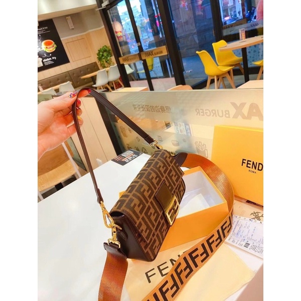Túi xách nữ Fendi Full box