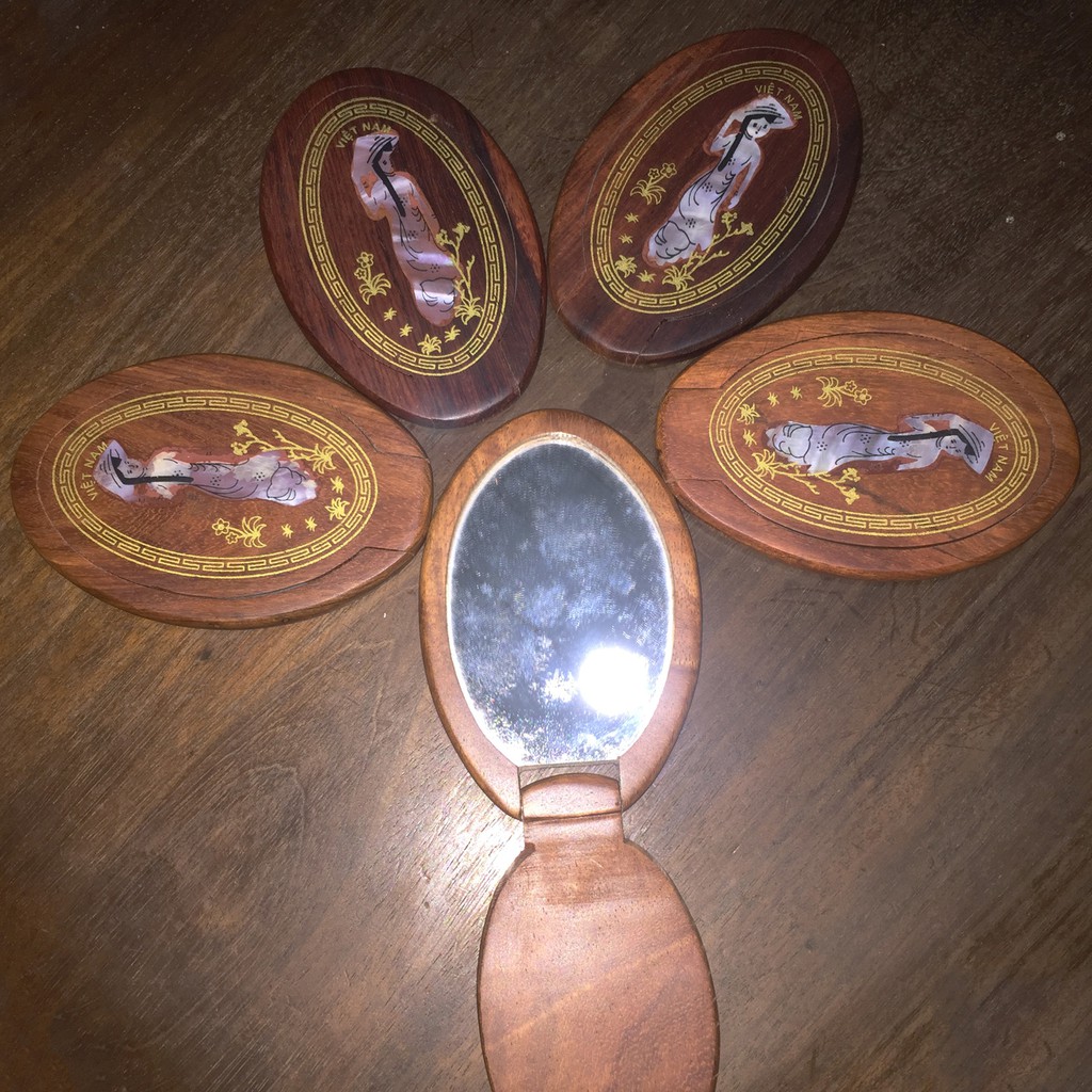 Gương trang điểm bằng gỗ mini chất lượng cao