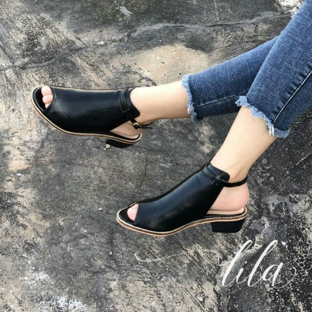 Giầy Sandal giả boot che nắng 2 màu đen và kem. Size 35 đến 39 .