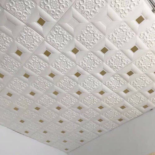 Xốp dán trần, dán tường 3D hoa văn giả da kích thước 70x70cm