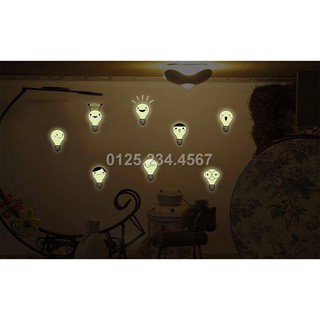 Decal dán tường bóng đèn dạ quang
