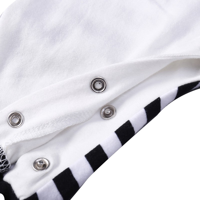 Bộ áo liền quần dài tay hình chim cánh cụt cho bé trai