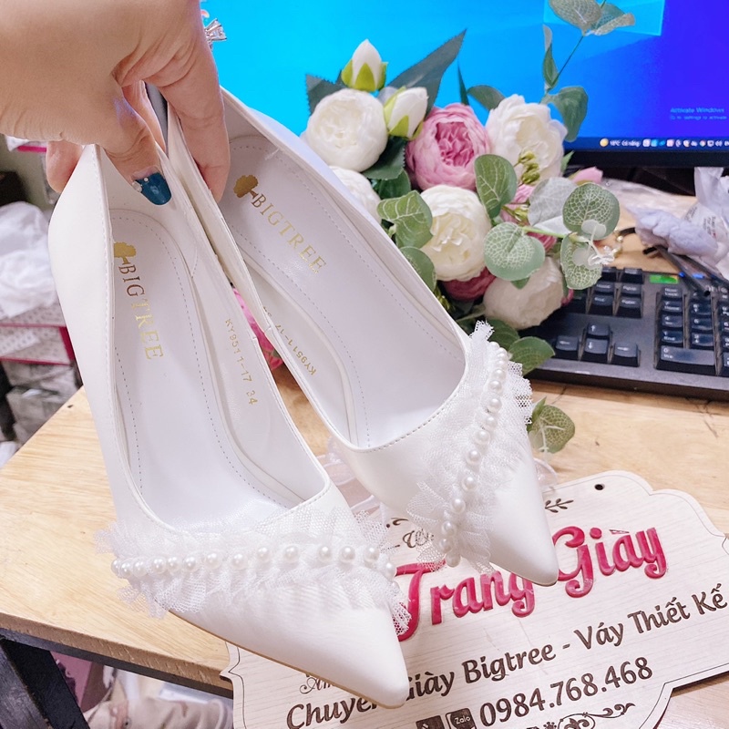 GIÀY CƯỚI THIẾT KẾ ĐÍNH DẢI NGỌC MẪU MỚI (là mẫu tkế thủ công vui lòng chắc chắn trước khi đặt hàng)