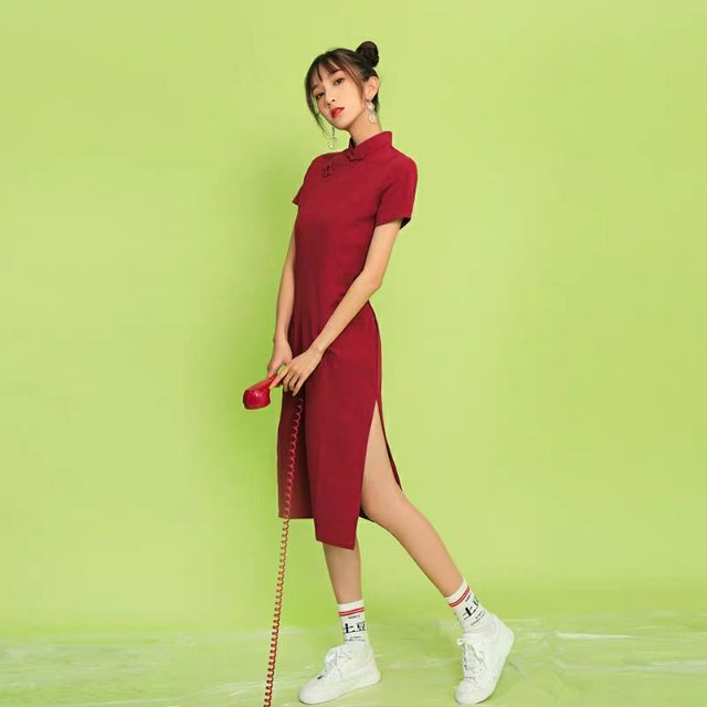 Sườn Xám Đỏ Dáng Suông Dài Đến Gối 40-70Kg
