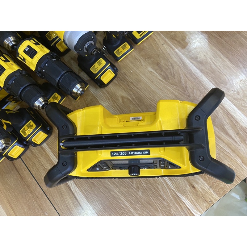 Dcr028 - Loa chạy pin và điện Dewalt hàng nhập mỹ