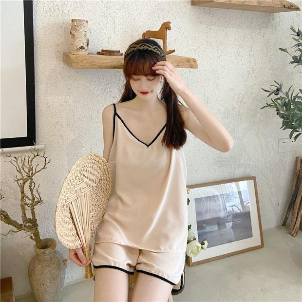 Bộ đồ ngủ nữ hai dây, bộ ngủ pyjama hai dây quần ngắn chất liệu lụa tằm siêu thoáng mát, thoải mái | BigBuy360 - bigbuy360.vn