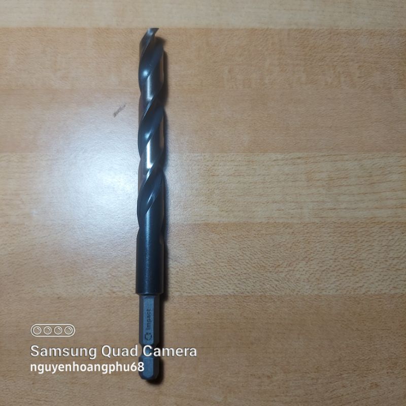 Một Mũi Khoan sắt inox Bosch chất lượng chuôi lục giác