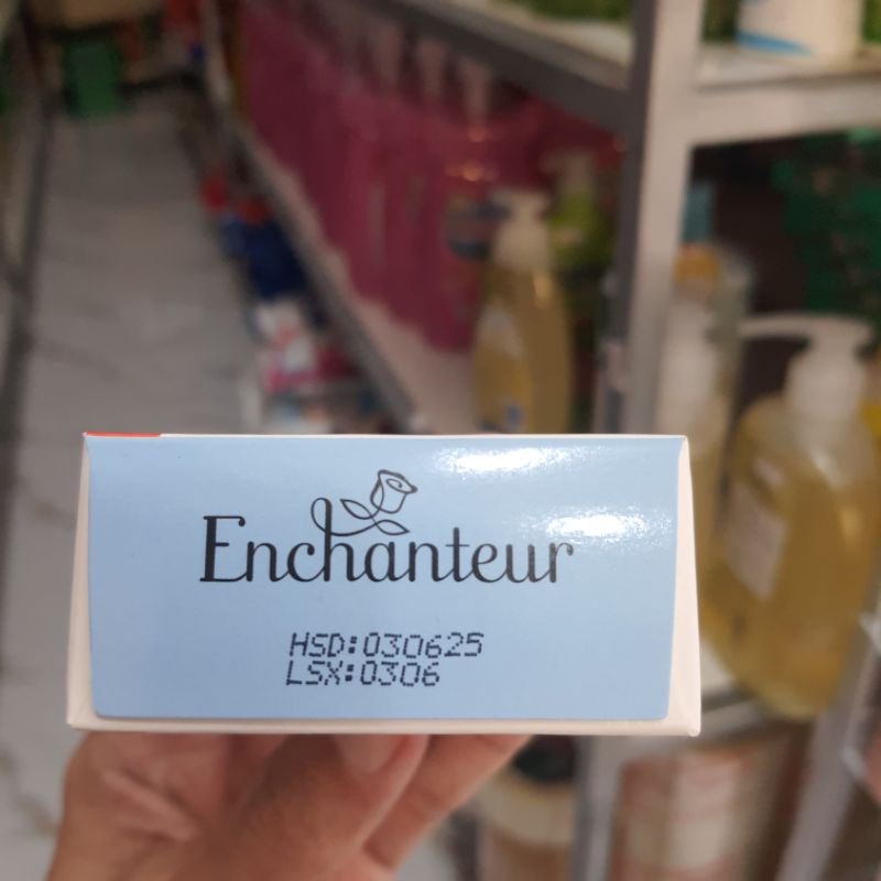 Xà bông thơm Enchanteur hương Magic 90g