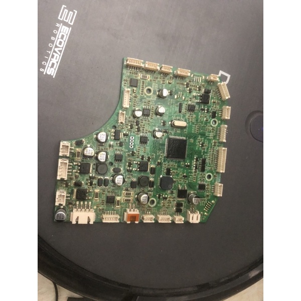 Main Robot hút bụi iLife A4