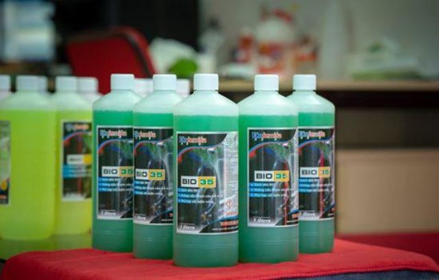 dung dịch vệ sinh khoang máy ô tô