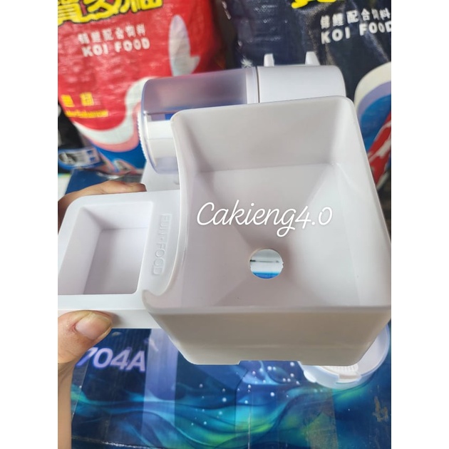 Máy cho cá ăn tự động hẹn giờ SOBO DA-08 cho cá
