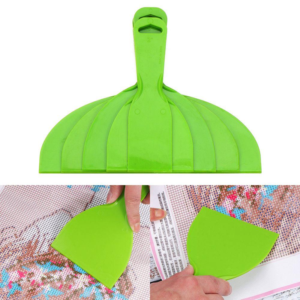 Dụng Cụ Bằng Nhựa Dùng Thêu Tranh DIY Tiện Dụng