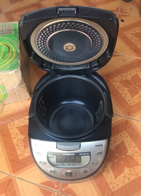 Nồi cơm điện nhật bãi HITACHI RZ-NS10J cao tần