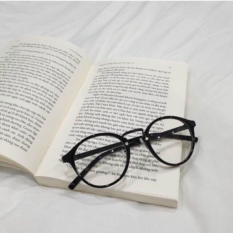 Kính mắt mèo gọng nhựa L1 hàng đẹp | BigBuy360 - bigbuy360.vn