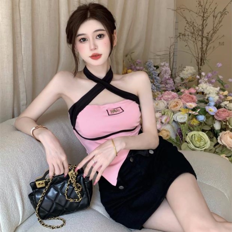 Áo Croptop Thiết Kế Lệch Tà Quyến Rũ Cho Nữ