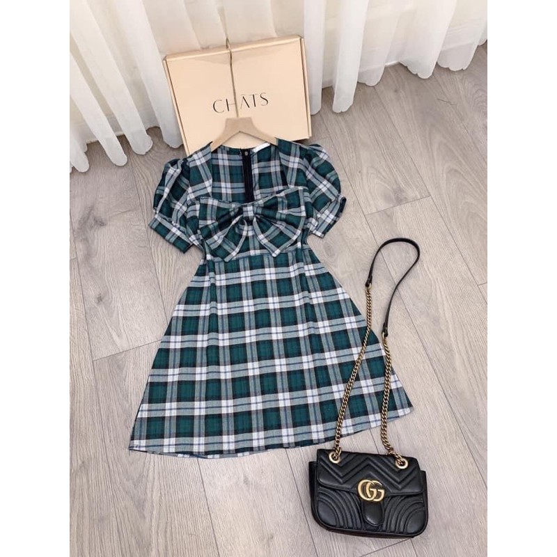 [Mã FAGREEN245 giảm 10% tối đa 30K đơn 99K] Váy kẻ xanh cổ vuông nơ ngực | BigBuy360 - bigbuy360.vn