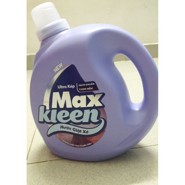 Nước Giặt Xả MaxKleen Ultra Kép chai 2.4kg (Hương Hoa Nắng & Hương Huyền Diệu)