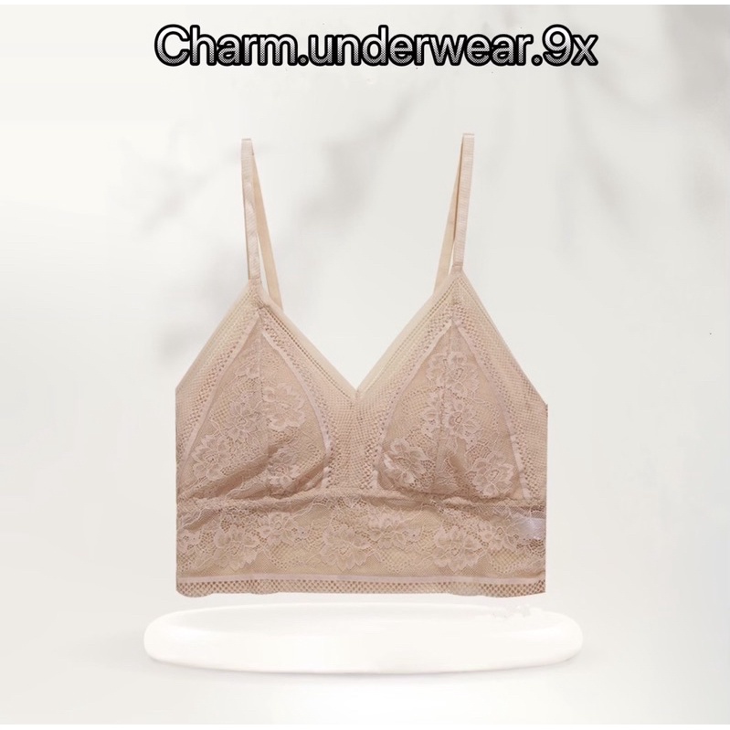 Áo lót mặc với blazer, vét, sơ mi voan mỏng