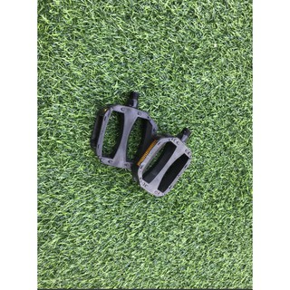 đôi bàn đạp xe đạp trẻ em ( pedan )