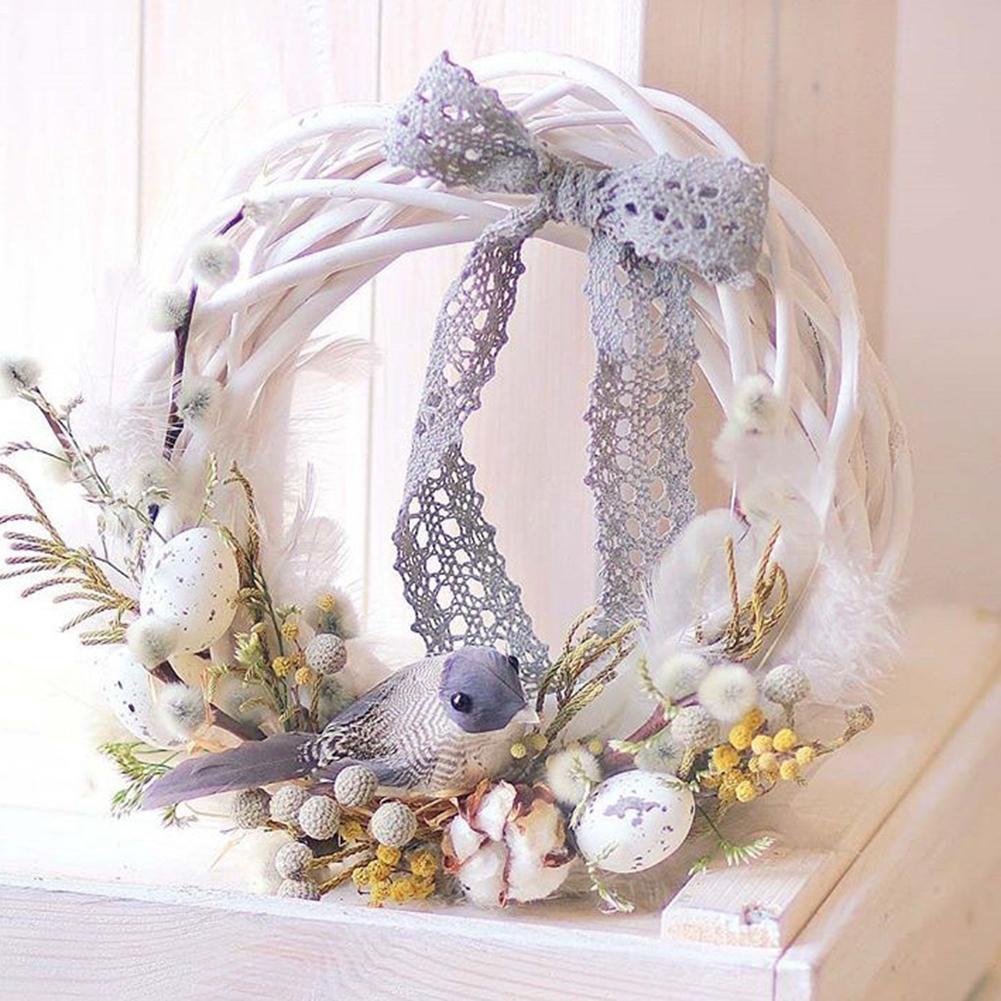 Vòng dây mây màu trắng dùng trang trí cây thông Noel