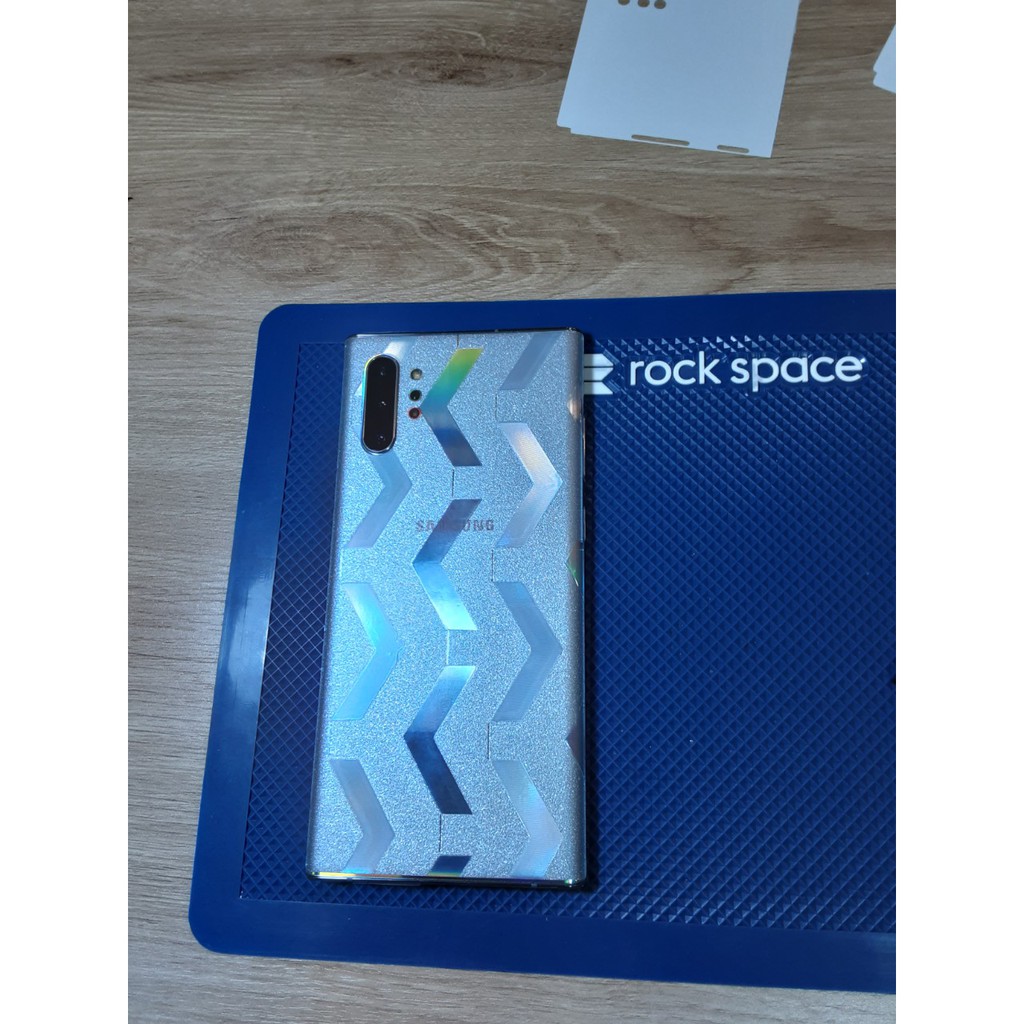 Miếng dán skin rock space cho điện thoại sony xperia 10 II nhám, chống vân tay, chống nước, trầy xướt và không phai màu