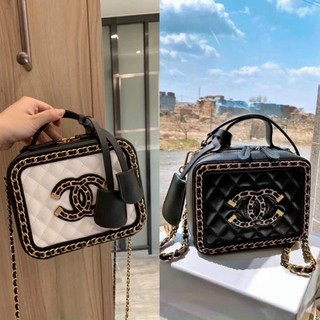 Túi Cốp Chanel Case Viền Xích