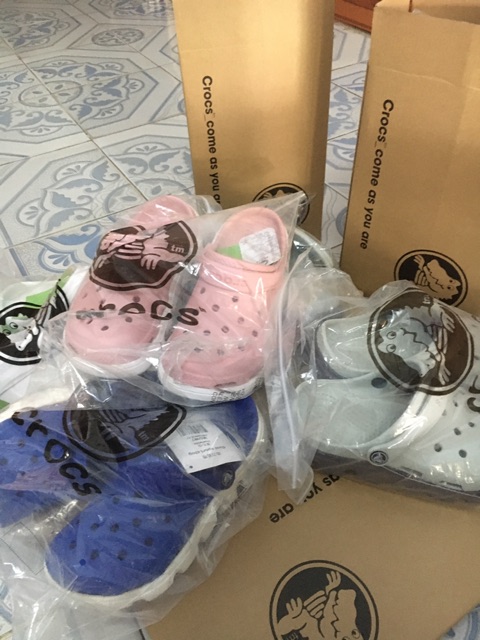 Dép cá sấu hàng đẹp Ảnh thật shop chụp | BigBuy360 - bigbuy360.vn