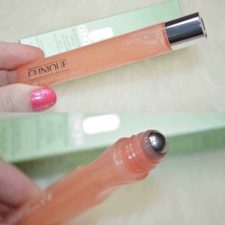 Cây lăn dưỡng mắt Clinique