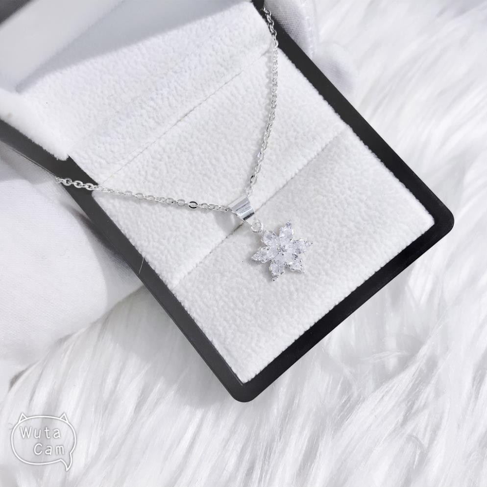 dây chuyền 6 cánh , tượng chưng cho sự tình duyên , tài lộc , may mắn , phúc đức..lựa chọn tuyệt vời của các cô gái