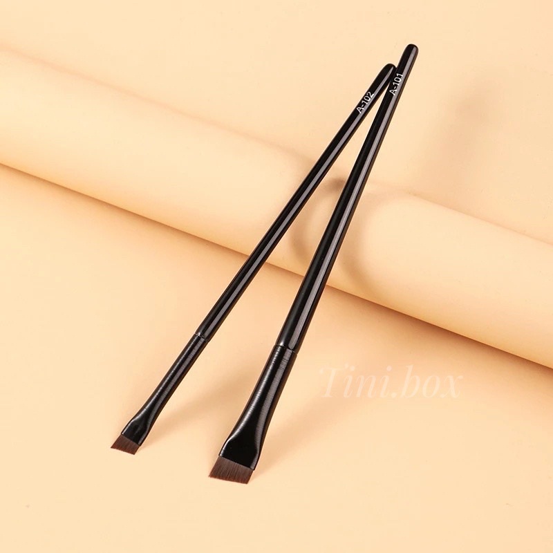 Cọ kẻ eyeliner vẽ mắt cực mảnh vát xéo
